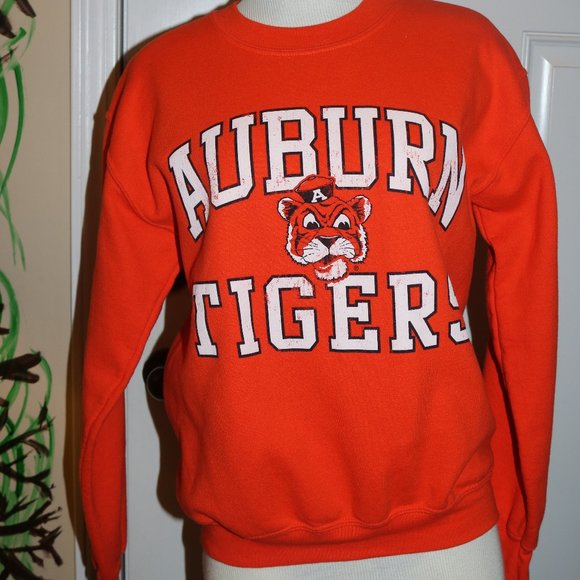 MV Sport Tops - MV Sport sweatshirt Auburn Tigers size medium vintage